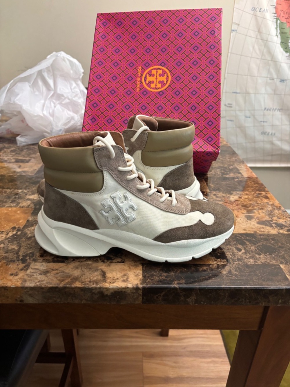 Tory Burch Sneakers - Picture 6 of 10